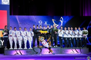 podium jr group sfe02422 copia simone ferraro ph